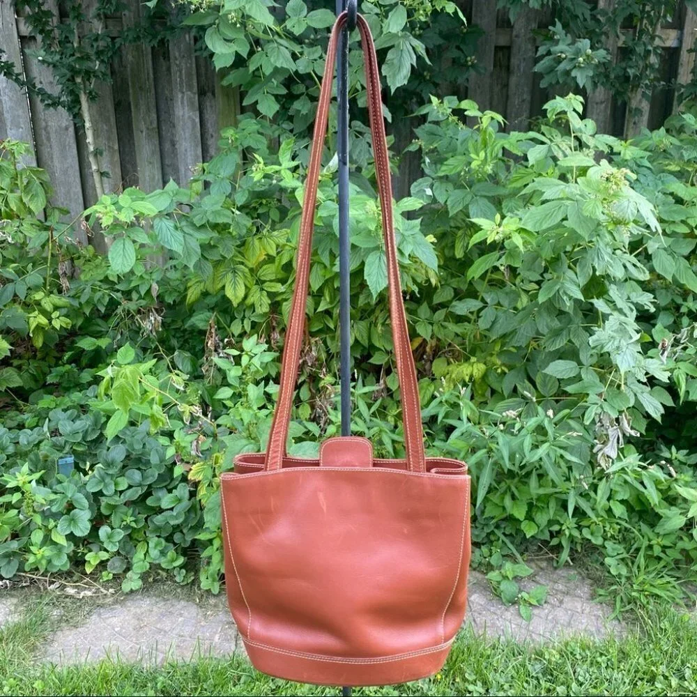 Montbui Difusion Leather Tan  Crossbody Purse - Picture 13 of 13